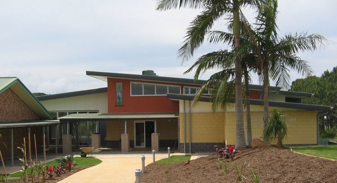 School Hall Holy Family Catholic Primary - Graeme Barr Architects